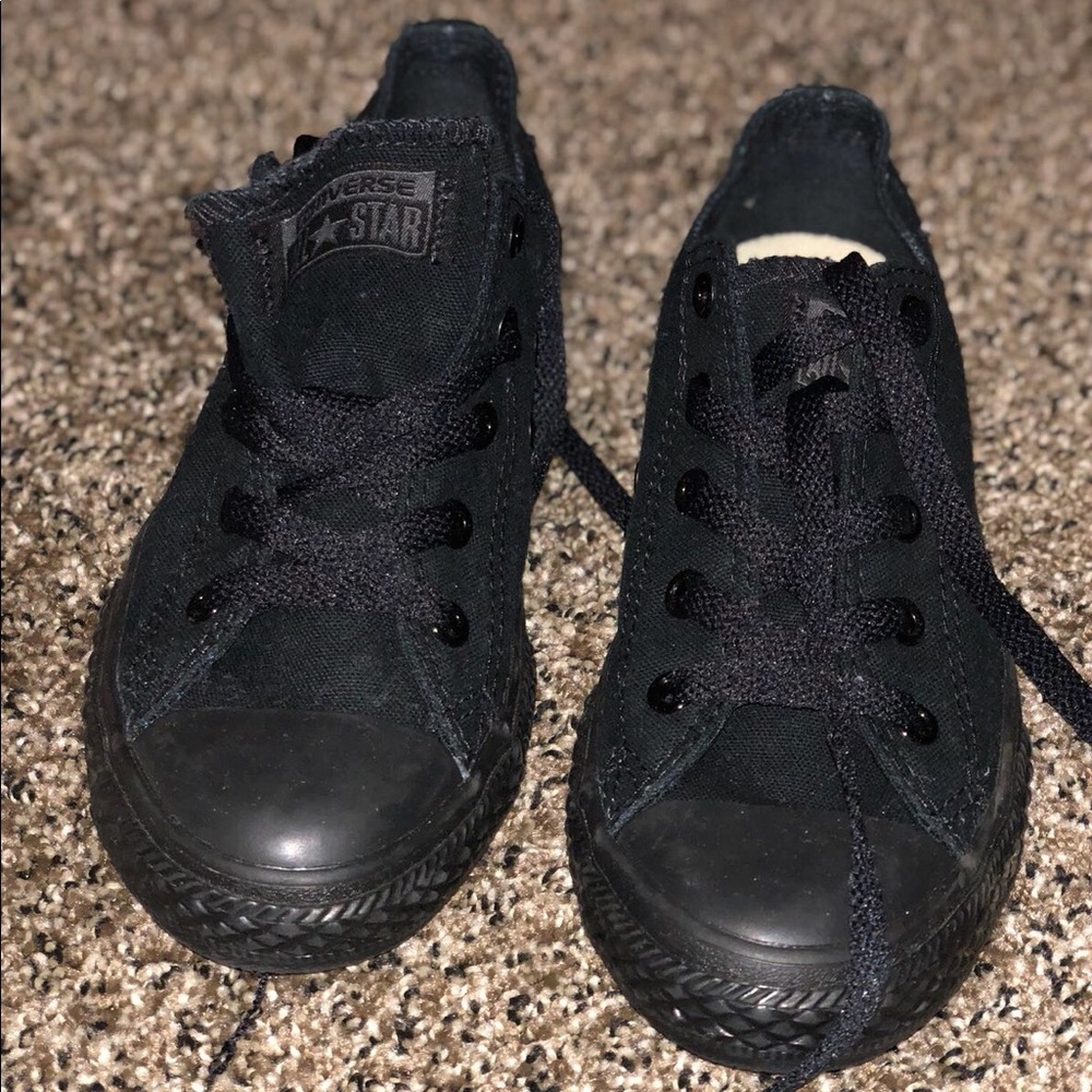 Black converse